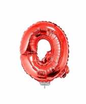 Rode letterballon q op stokje 41 cm